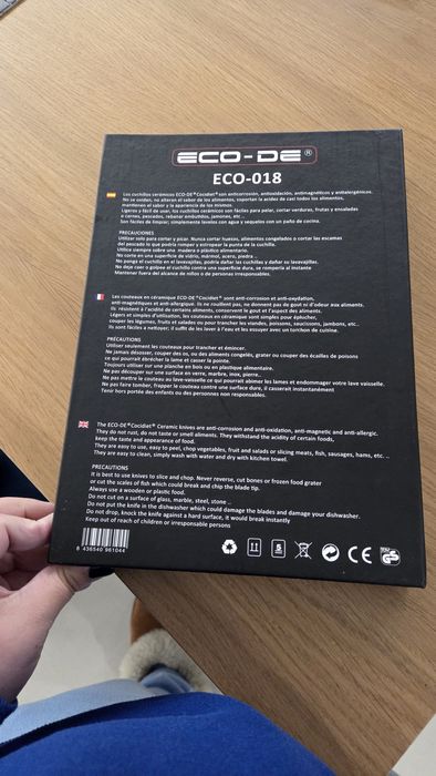 Conjunto 3 facas e descascador