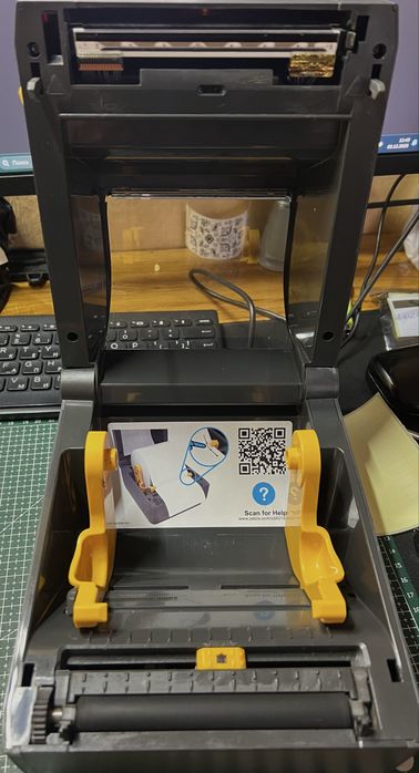 Термопринтер етикеток, штрих-кодів Zebra ZD421 для Нової Пошти