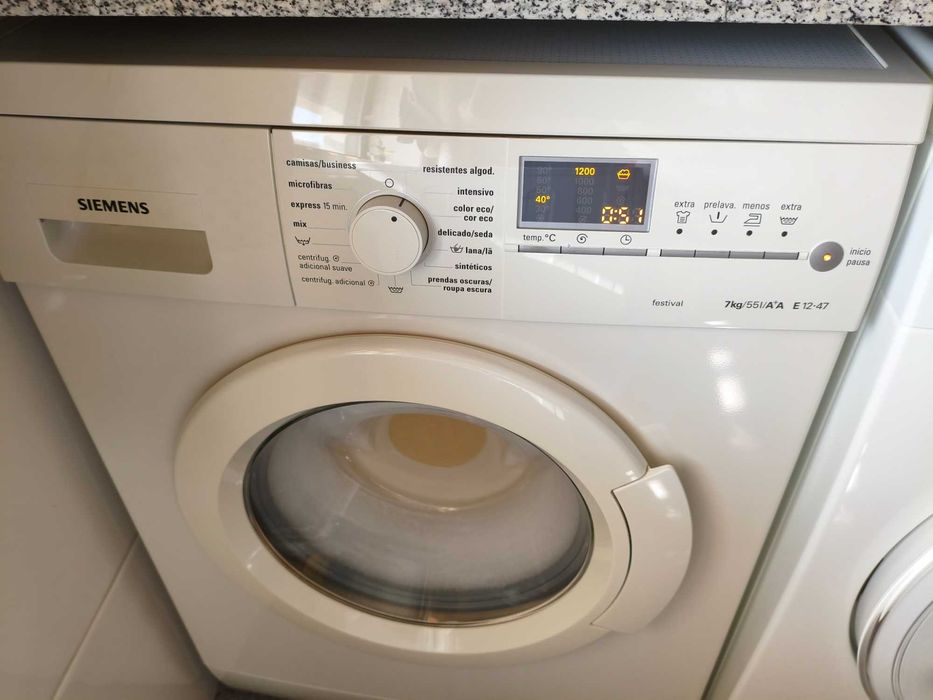 Máquina Lavar Roupa Siemens festival 7Kg/55l/A+A E12-47 1.200 rotações