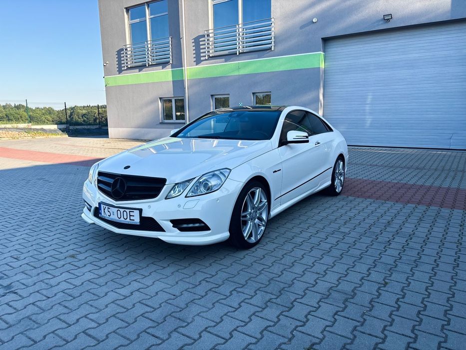 Mercedes-Benz Klasa E Mercedes-Benz E 500 Coupé V8 Biturbo | 525 KM | 54 000 km | Stan kolek
