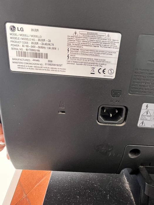 Monitor LG usado, preto