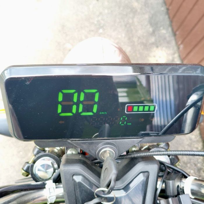 Трицикл Дозер Гибрид модель 3 1800Вт, запас ходу 450км, муравей