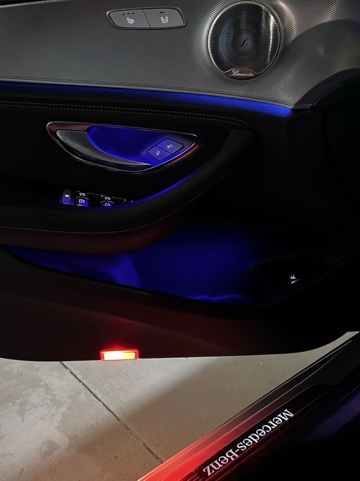 Mercedes E220 d AMG full extras - Nacional - Como nova