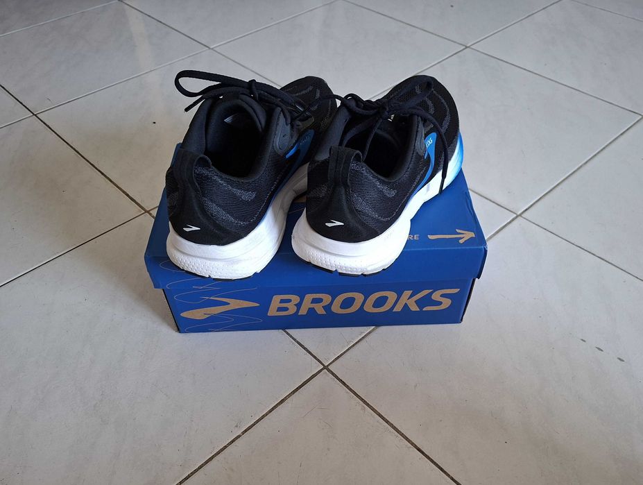 Ténis Brooks Trace 4 - Nr 40,5