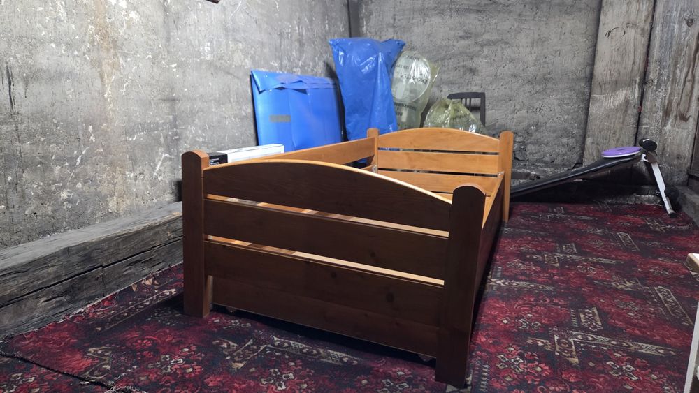 Łóżko sosnowe 90x200