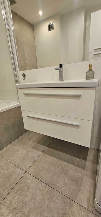 umywalka + szafki wiszące do łazienkix2 zestaw używany Piotrków Tryb.