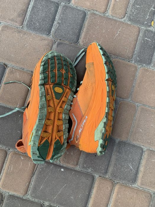 Кросівки для бігу Altra Olympus 5 (Розмір 44.5) Vibram