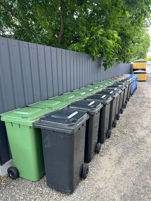 Сміттєвий контейнер / Бак для сміття WEBER 240 л