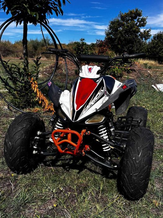 Moto quatro muito boa