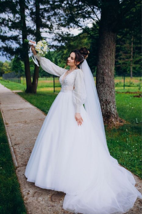 Сукня весільна прекрасна