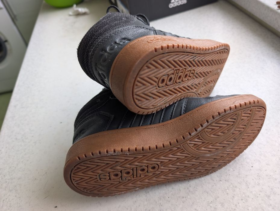 Adidas Hoops 2.0 mid