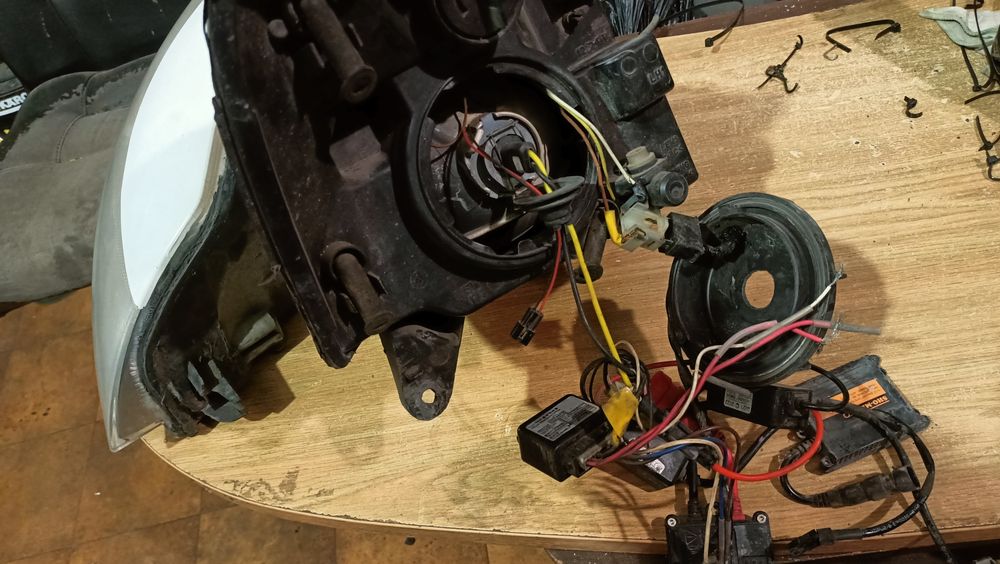 Линзы Citroen berlingo, Peugeot Partner