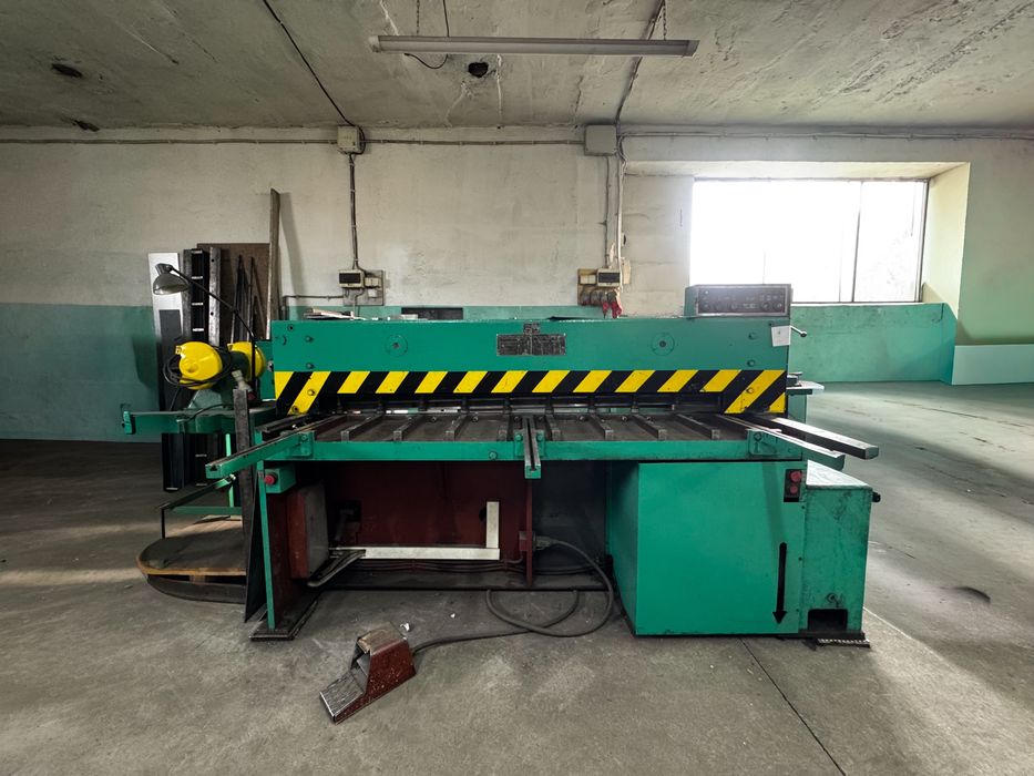 Gilotyna do blachy BEFO NG3B 2000x3 mm / Nożyce gilotynowe / Mechaniczna