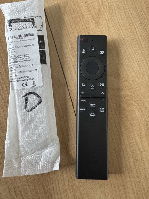 czarny pilot zdalnego sterowania to model Samsung Smart TV BN59-01386M