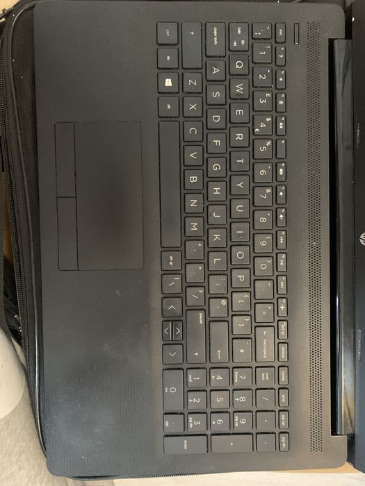 Laptop Hp  15- Da0008na