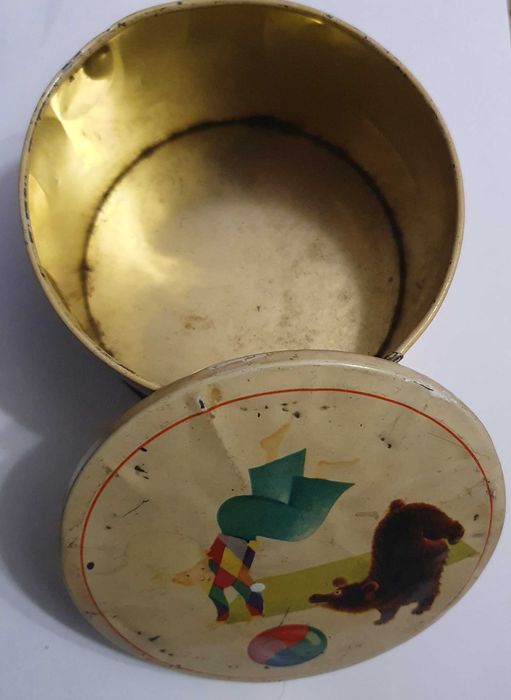 Belíssima caixa / lata muito antiga e rara, com motivos infantis