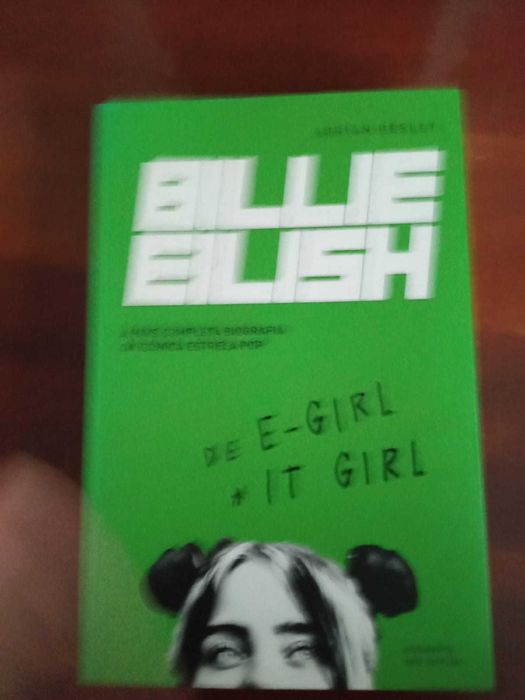 3 Livros novos ao preço de 1 - juvenil young adult inglês e português