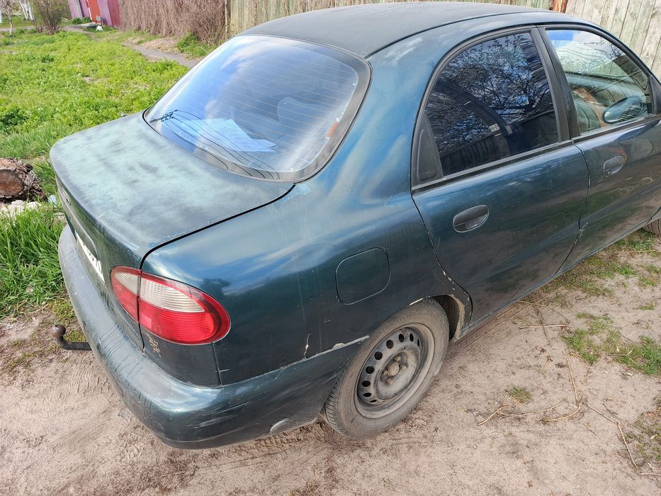 Автомобіль Ланос