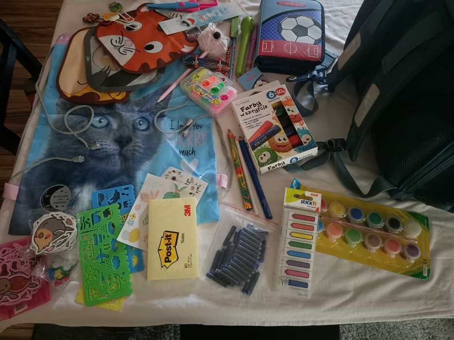 Zestaw szkolny piórnik tornister farby KOMPLET NOWY