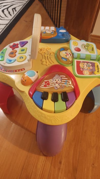 Stoliczek edukacyjny Fischer price