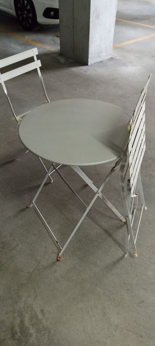 Mesa + cadeiras jardim