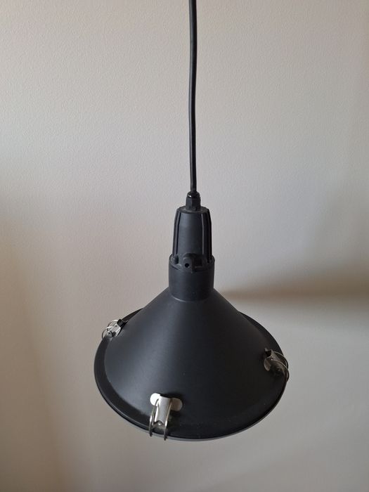 Lampa industrialna