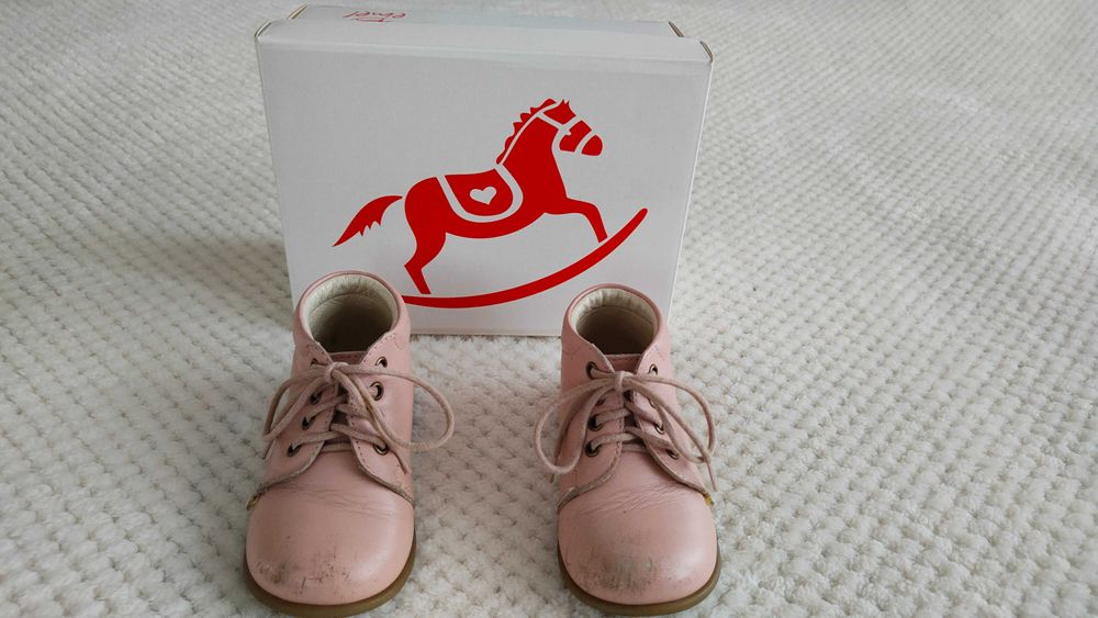 Buty dziewczęce skórkowe rozm. 21 firmy Emel