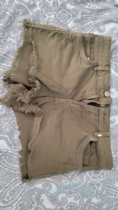 Shorty bershka M