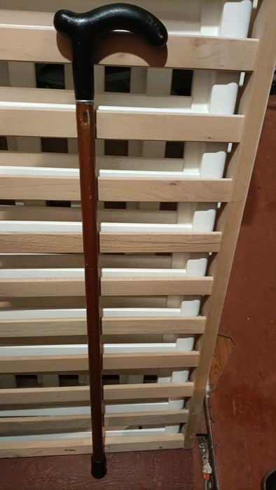 Продам трость для  хотьбы.