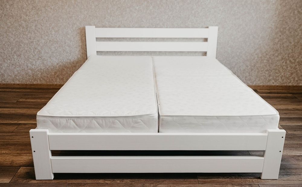 Ліжко дерев'янне, біле 1.6*2 ліжко з дерева, без зрощень,
3 масива сос