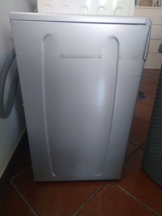 Máquina lavar roupa