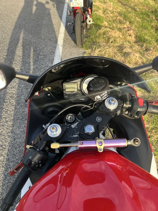 Yamaha R6 (25kw livrete)