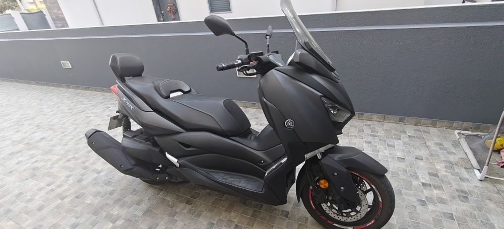 Yamaha x-max 400
