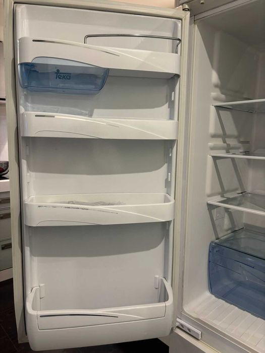 Vende-se frigorifico e congelador TEKA usado