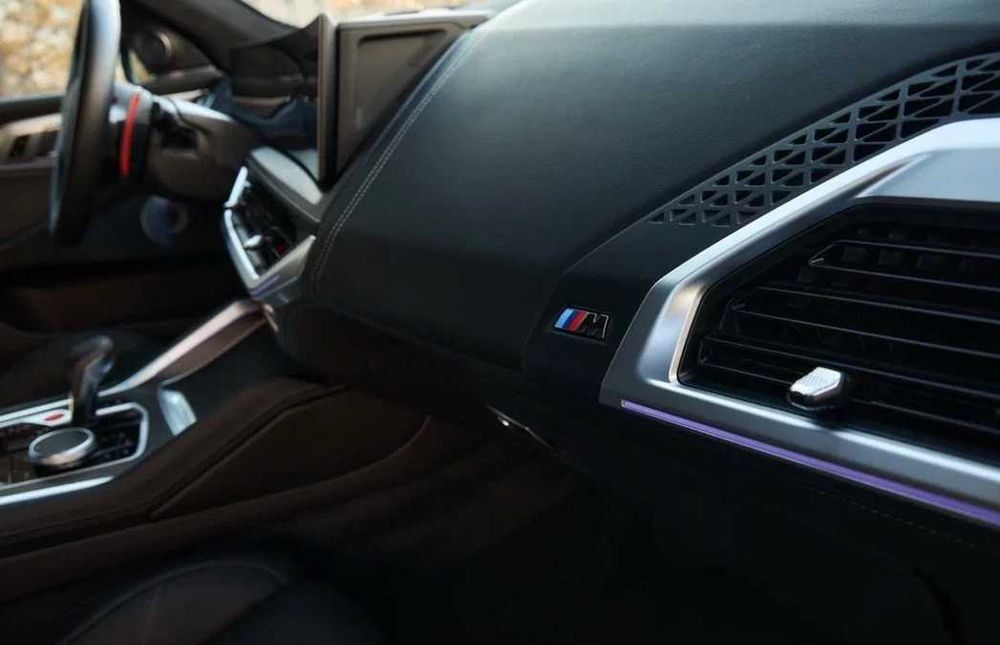 BMW XM 2024 Потужний та неперевершений Витвір Мистецтва, Повертаю НДС