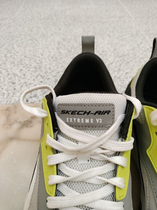 Tenis Skechers modelo SKECH-AIR Extreme V2