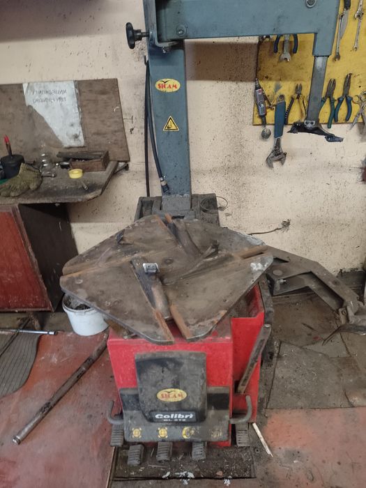 Продам шиномонтажный станок