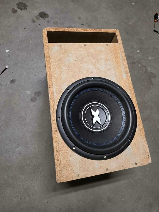 Skrzynia basowa Excursion 400w rms