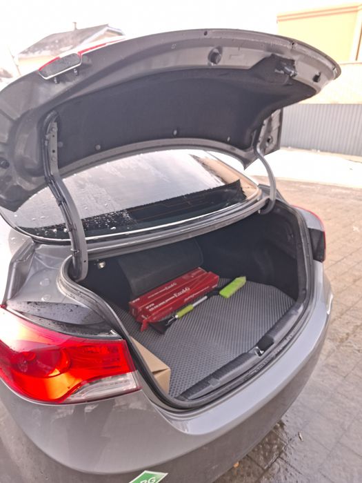 Хюндай Елантра 2013 Автомат