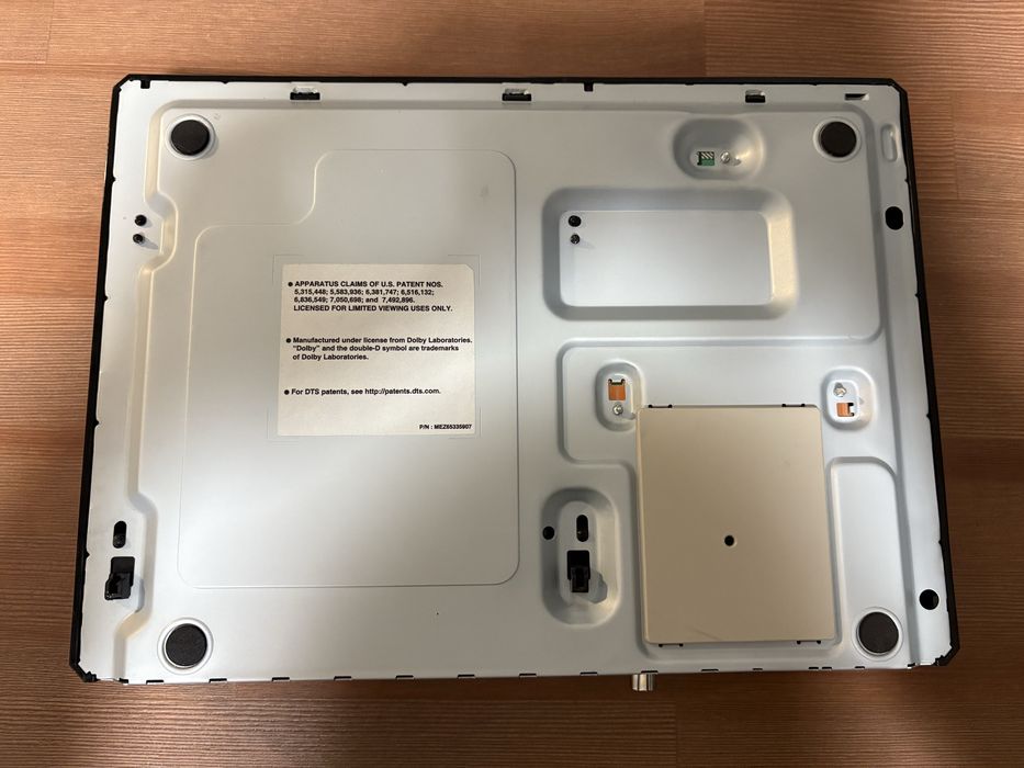 Odtwarzacz Blu-ray 3D LG BP-450