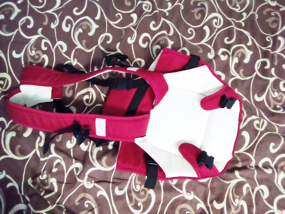 Продам кенгурушку