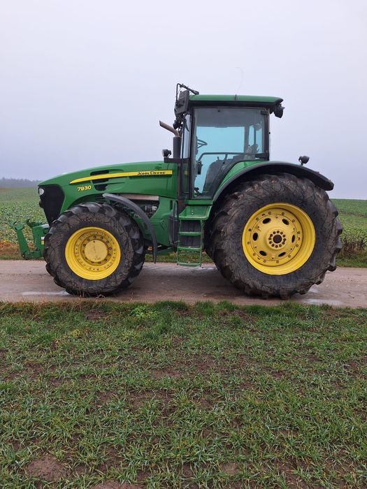 John Deere 7930 /