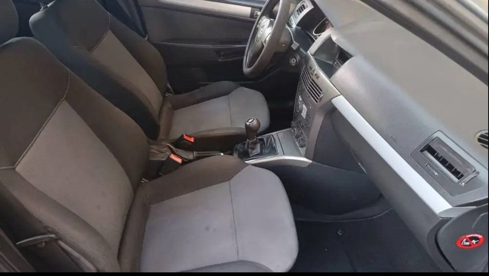 Opel astra 2006 - OPORTUNIDADE — photo 2