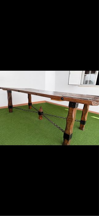 Mesa de madeira.