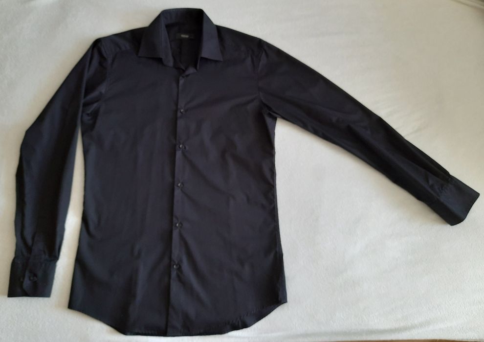 Czarna koszula slim fit 38