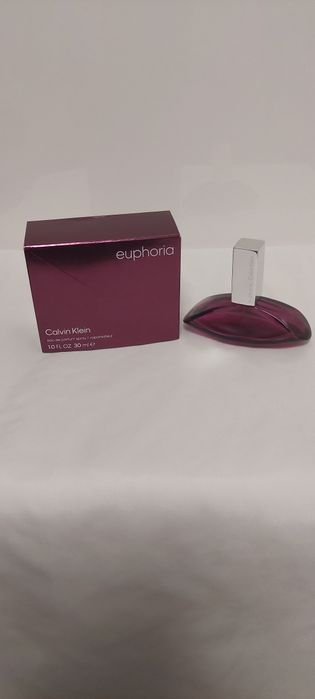 Butelki flakony po oryginalnych perfumach Euphoria