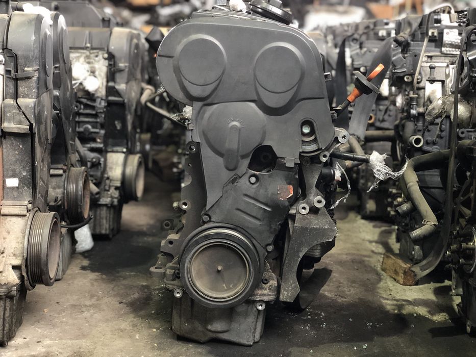 Двигатель двигун мотор 2.0 tdi BKD бкд Golf, Touran, Skoda Octavia A5