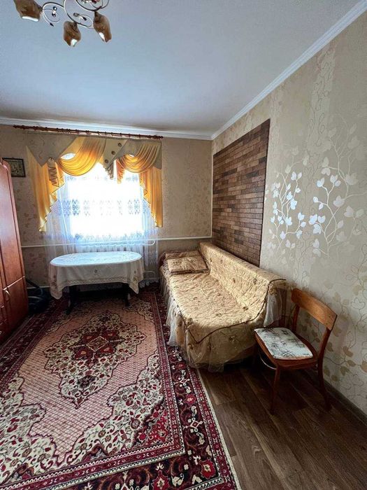 Продаж 1п будинку з ділянкою 36 соток в с.Садове