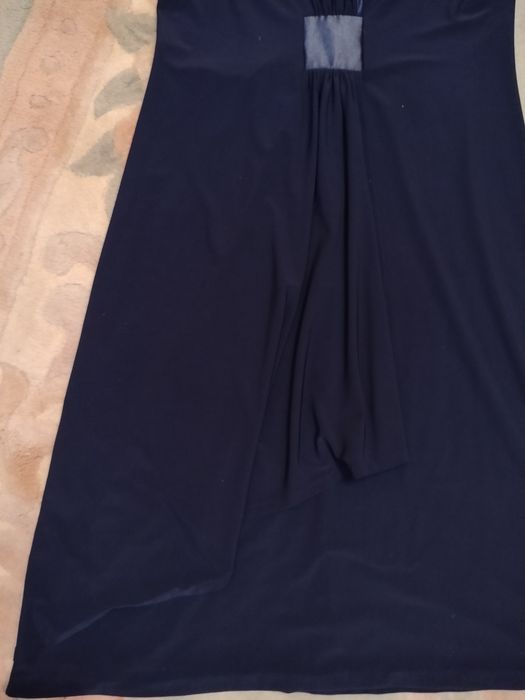 Granatowa sukienka