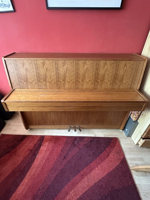 Pianino Legnica sprzedam